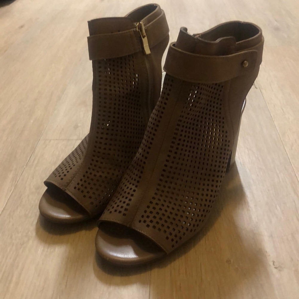 Tan Ana high heel open toed and back shoes